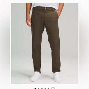 Commission Classic-Fit Pant 32" 
Warpstreme